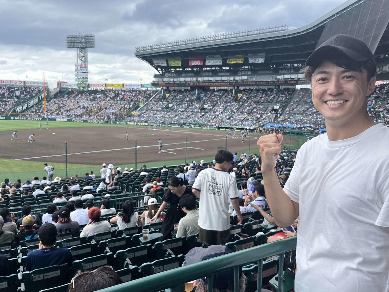 慶応野球部OBで決勝戦も現地観戦した日本テレビ梅澤廉アナウンサー（本人提供）
