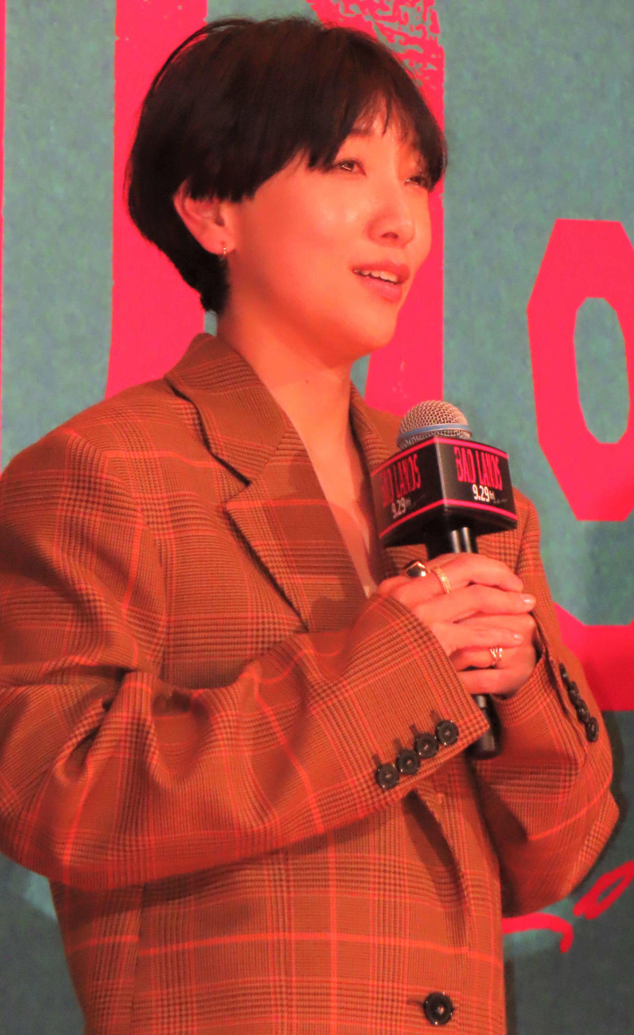 映画「BAD LANDS　バッド・ランズ」完成披露試写会に登壇した安藤サクラ
