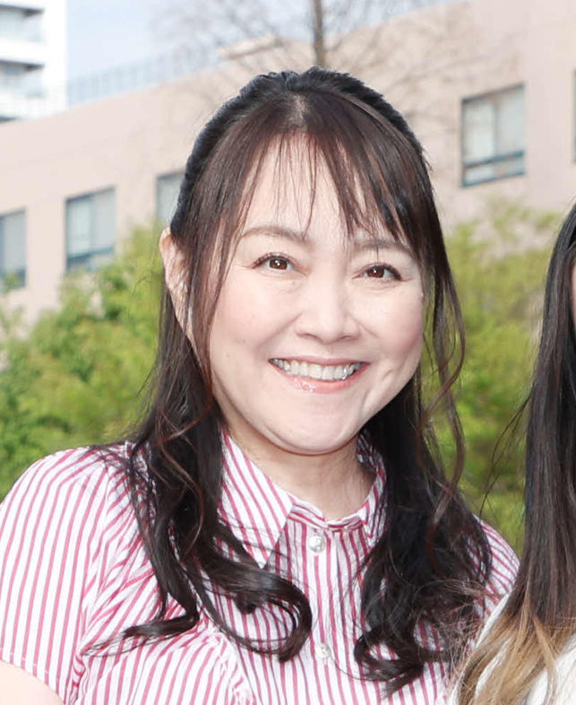 井上あずみ