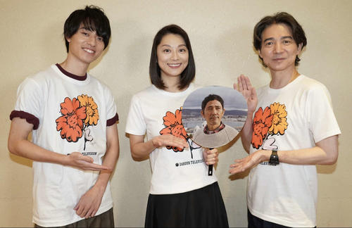 小池栄子主演ドラマ「コタツがない家」に吉岡秀隆、HiHiJets作間龍斗