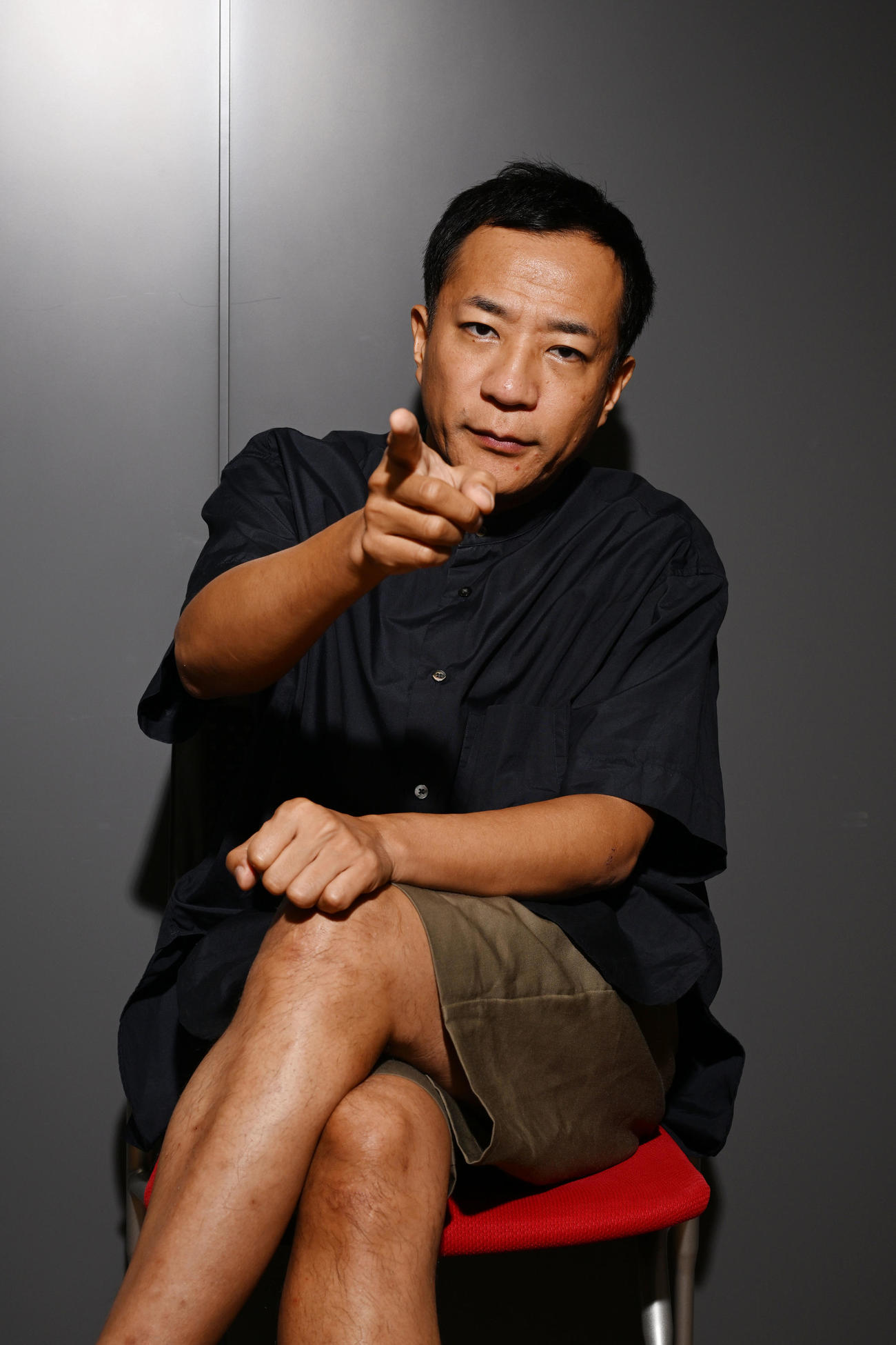 映画監督に挑戦するナイツ塙宣之（撮影・滝沢徹郎）