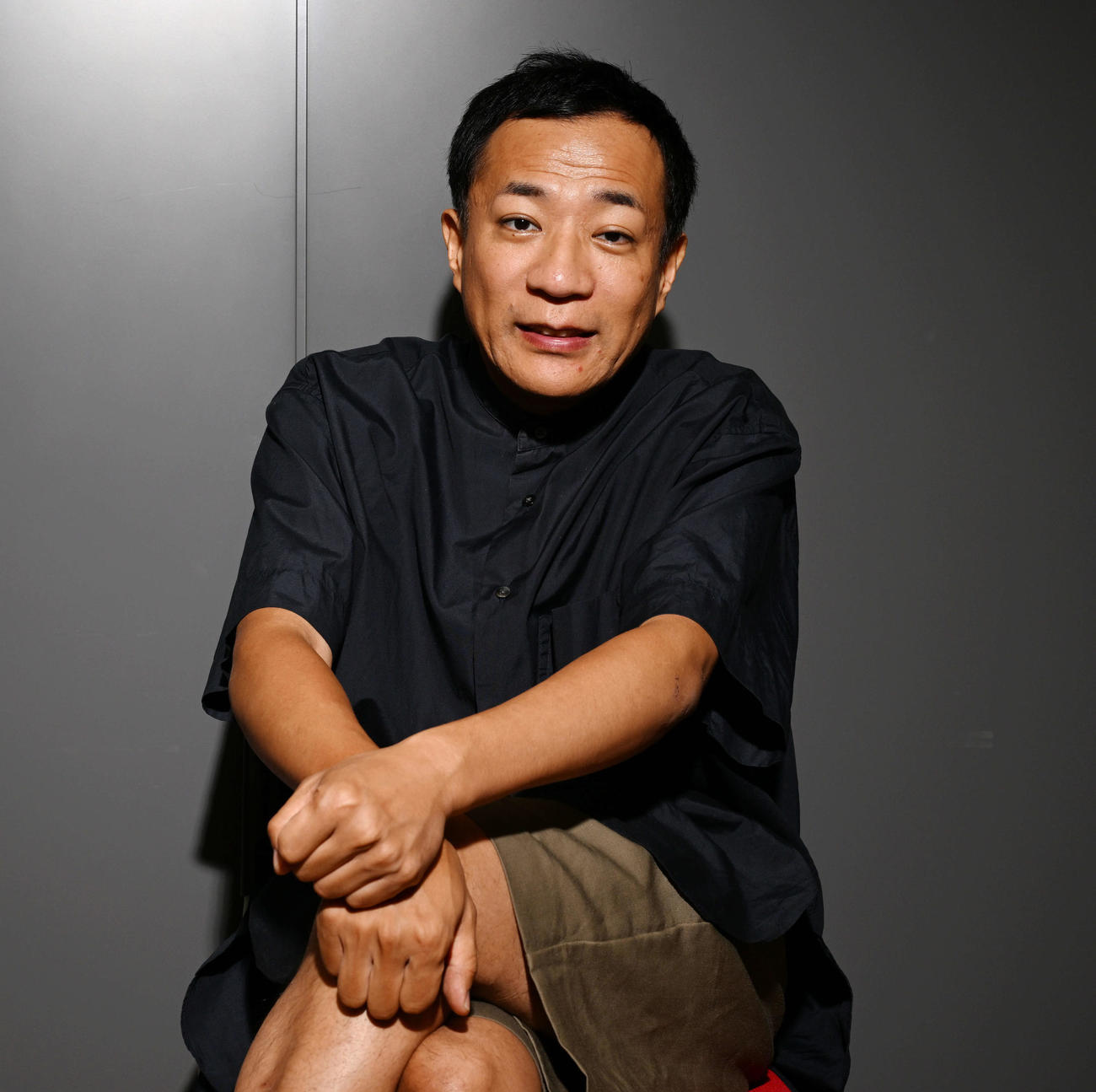 映画監督に挑戦するナイツ塙宣之（撮影・滝沢徹郎）