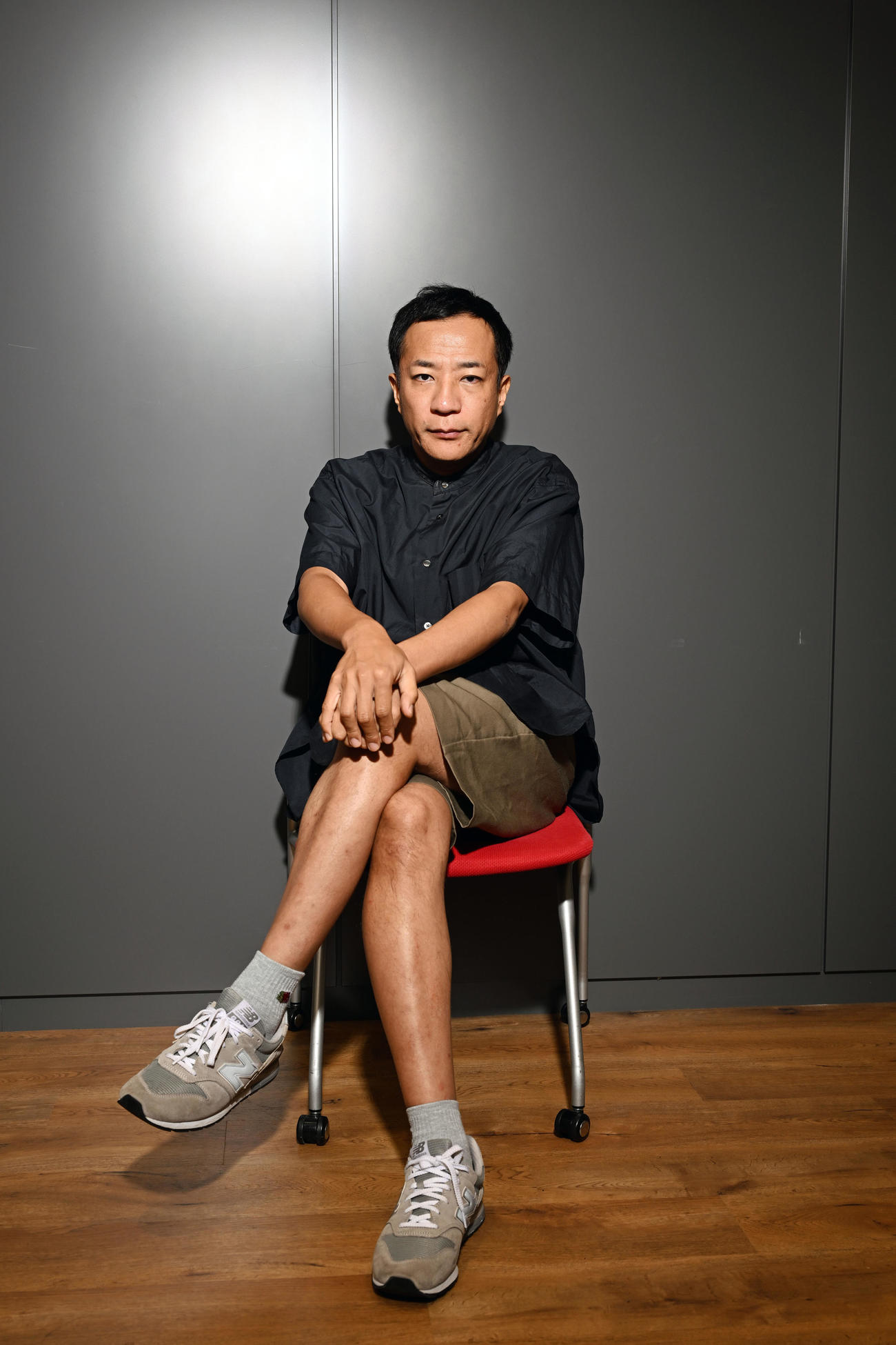 映画監督に挑戦するナイツ塙宣之（撮影・滝沢徹郎）