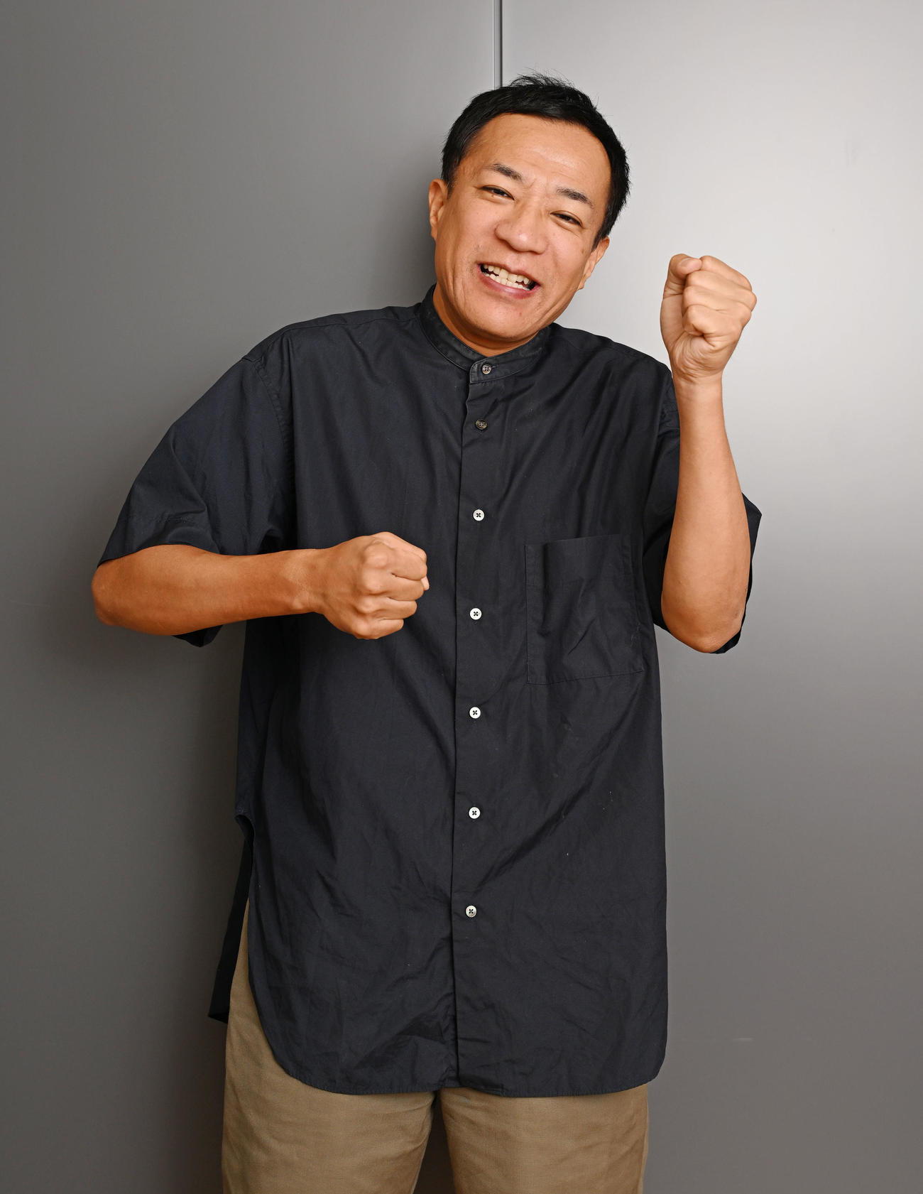 映画監督に挑戦するナイツ塙宣之（撮影・滝沢徹郎）