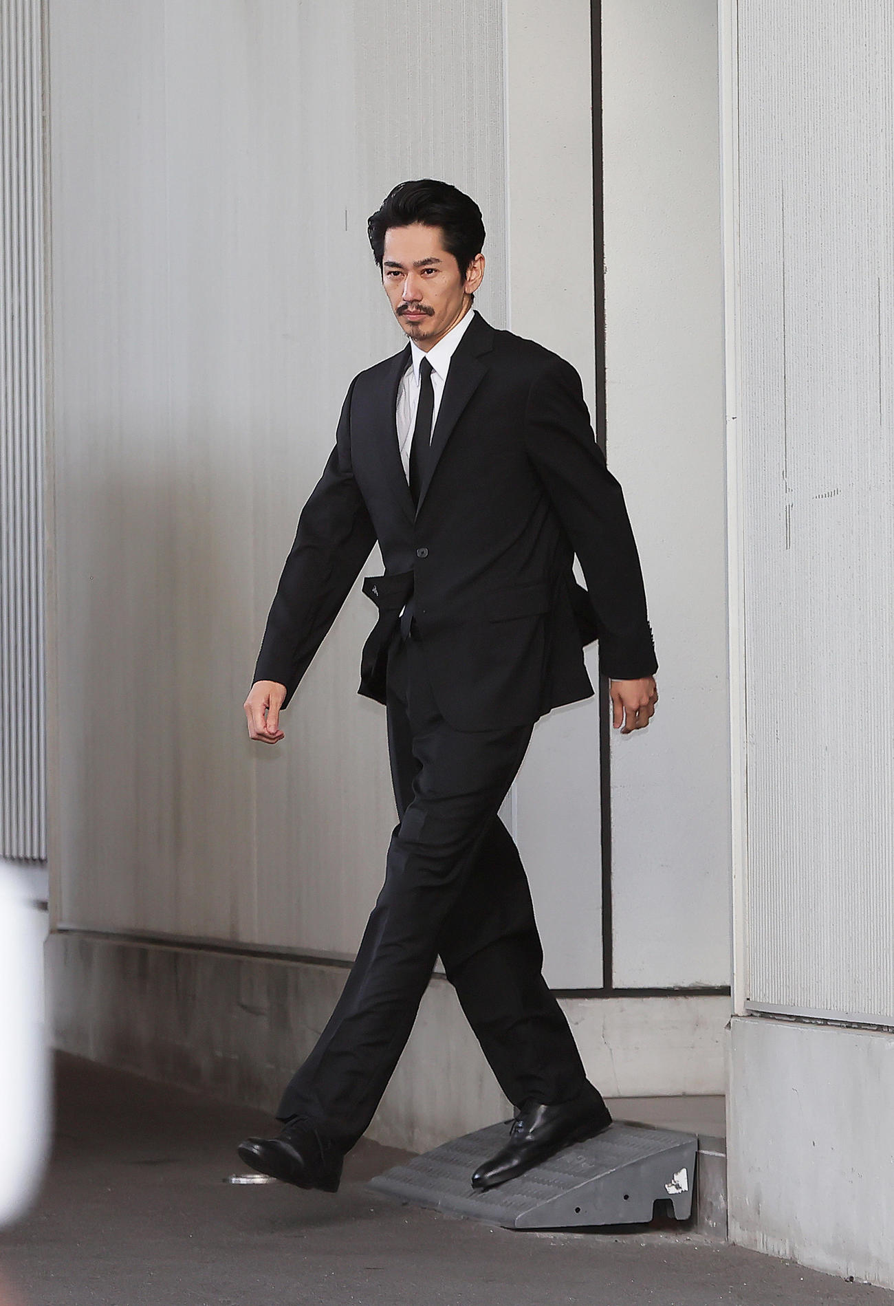 7月、保釈された永山絢斗被告