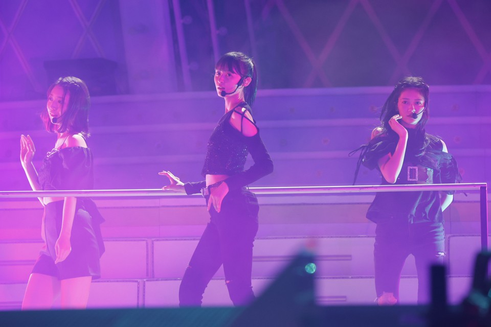 「真夏の全国ツアー2023」千秋楽でパフォーマンスする乃木坂46
