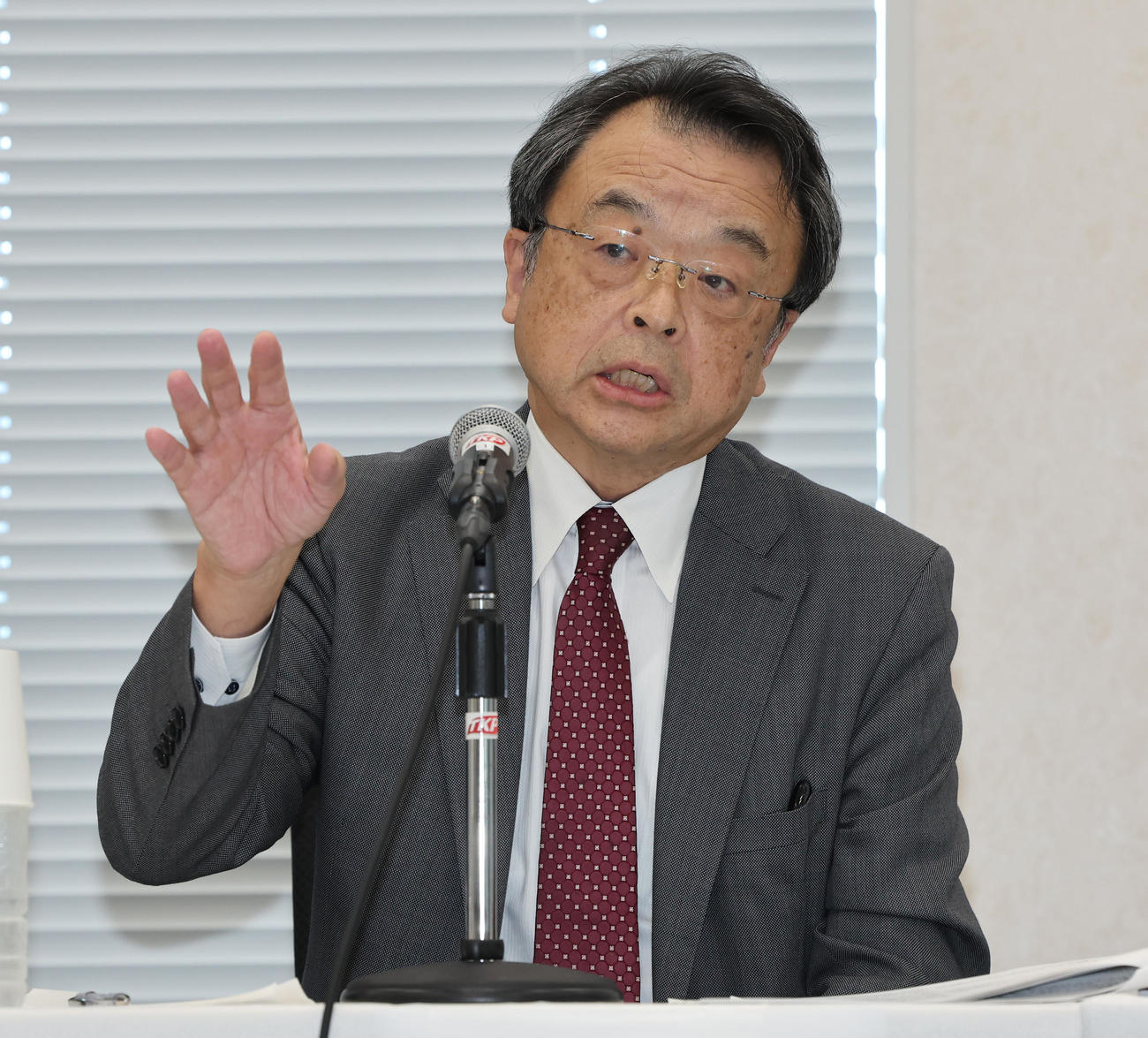 ジャニーズ事務所問題について会見する再発防止特別チームの林真琴氏（撮影・野上伸悟）