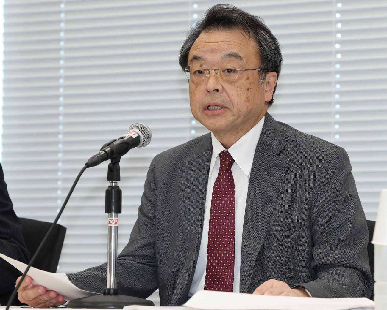 ジャニーズ事務所問題について会見する再発防止特別チームの林真琴氏（撮影・野上伸悟）