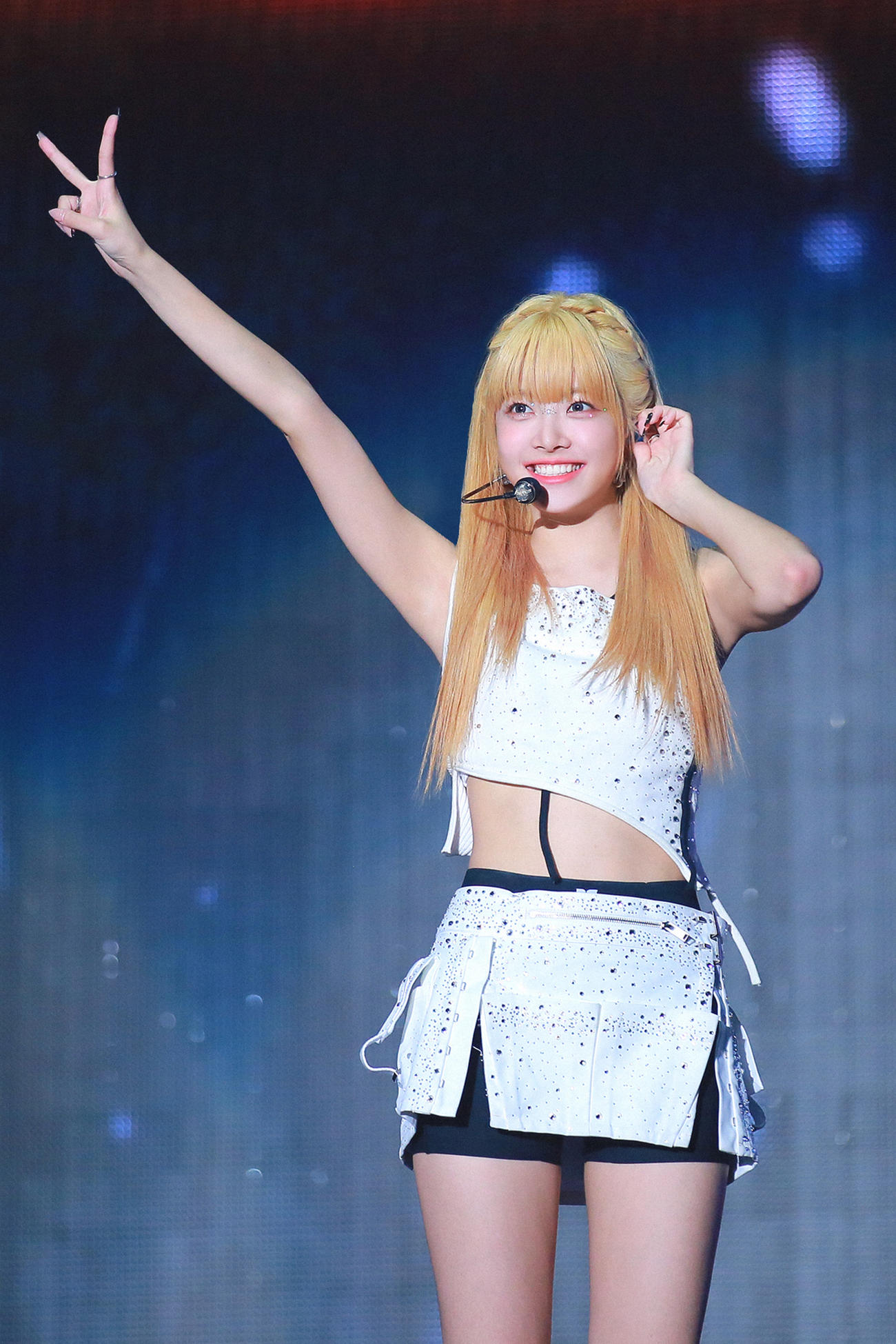 ライブを開催した、LE SSERAFIMのHONG EUNCHAE（P）＆（C）SOURCE MUSIC