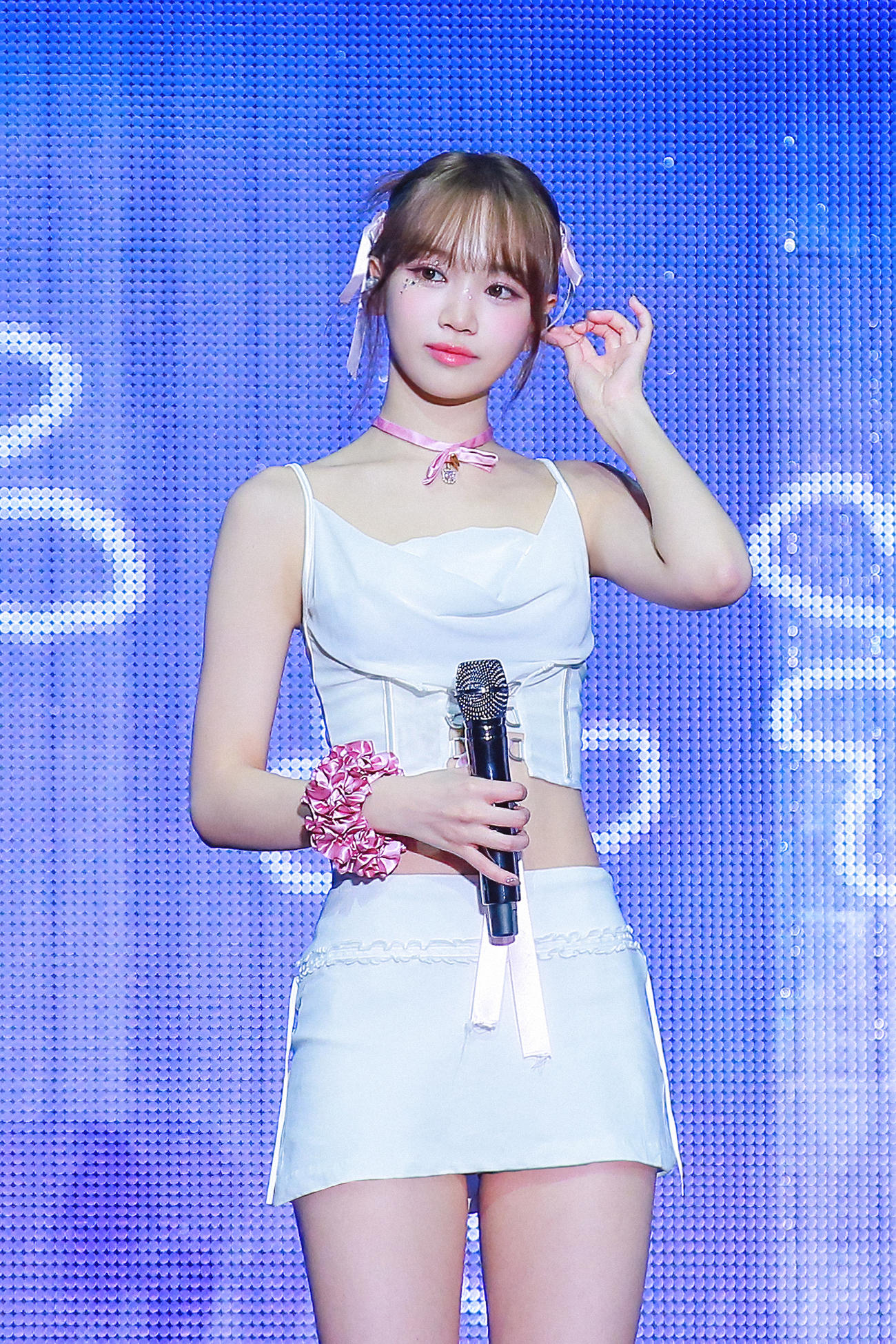 ライブを開催した、LE SSERAFIMのKIM CHAEWON（P）＆（C）SOURCE MUSIC