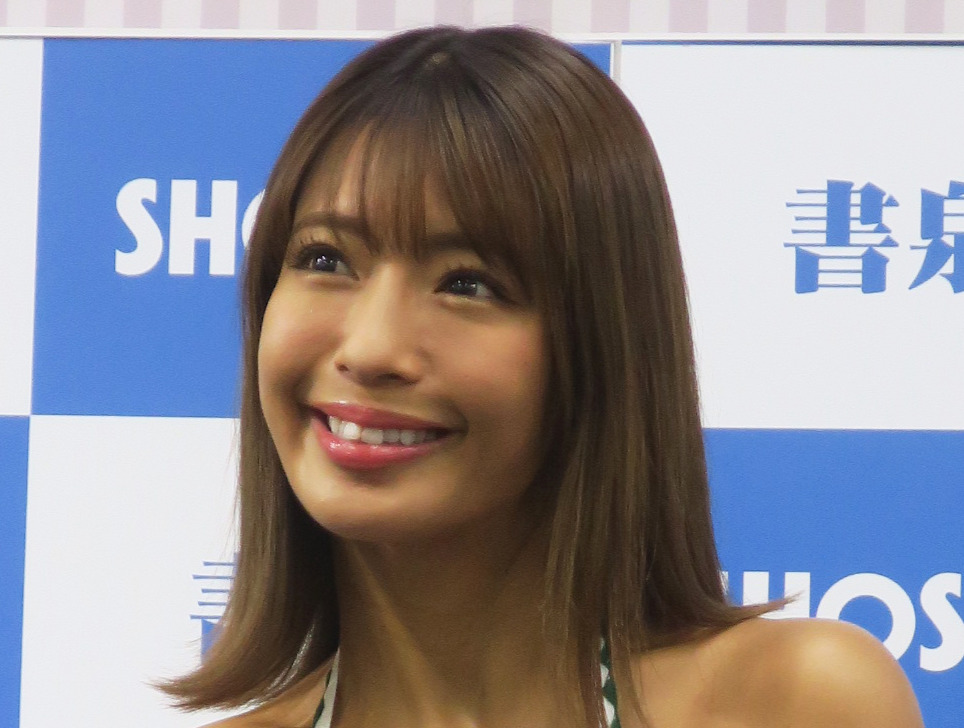 写真集「Lina's All」の取材会を行った橋本梨菜