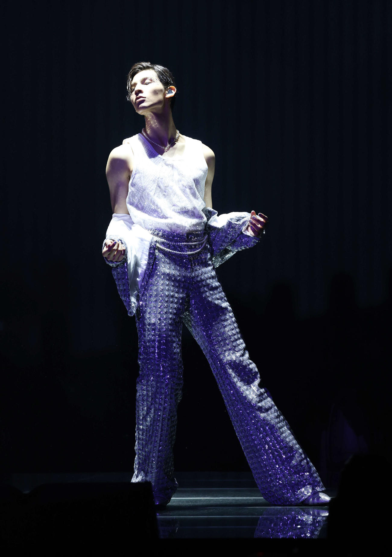 「東京ガールズコレクション」でパフォーマンスを披露するラウール（撮影・宮地輝）