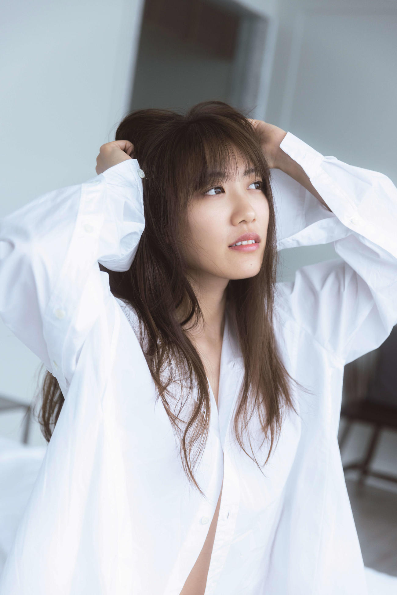 高城れにの初写真集「9－Kaw－（ガァオ）」の1カット（C）塚田亮平／集英社