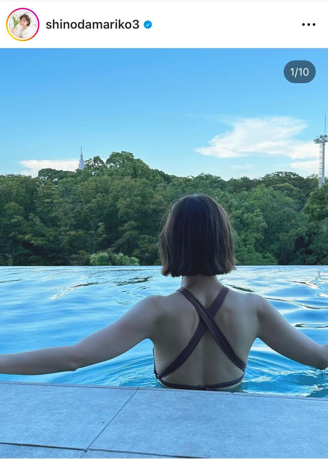 「夏の思い出」を投稿した篠田麻里子（篠田麻里子のインスタグラムから）
