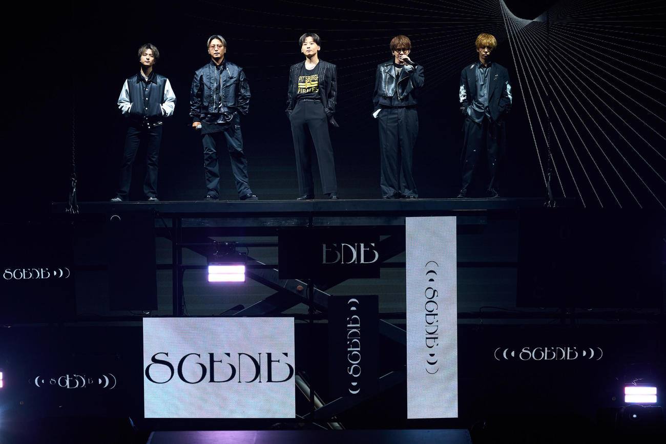 アリーナツアー最終日を迎えたDa－iCE。左から和田颯、大野雄大、工藤大輝、花村想太、岩岡徹