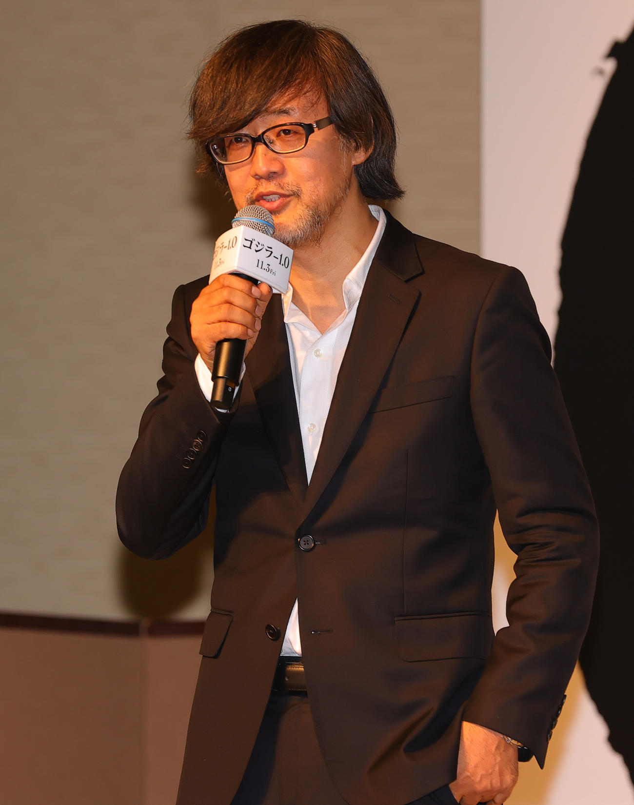 ゴジラ70周年記念作品「ゴジラ－1.0」の完成報告会見に登場した山崎貴監督（撮影・野上伸悟）
