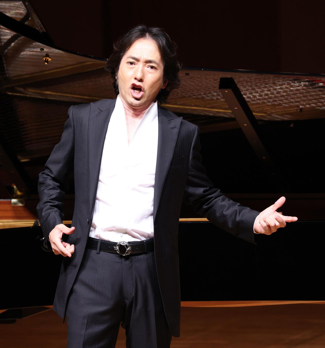 秋川雅史