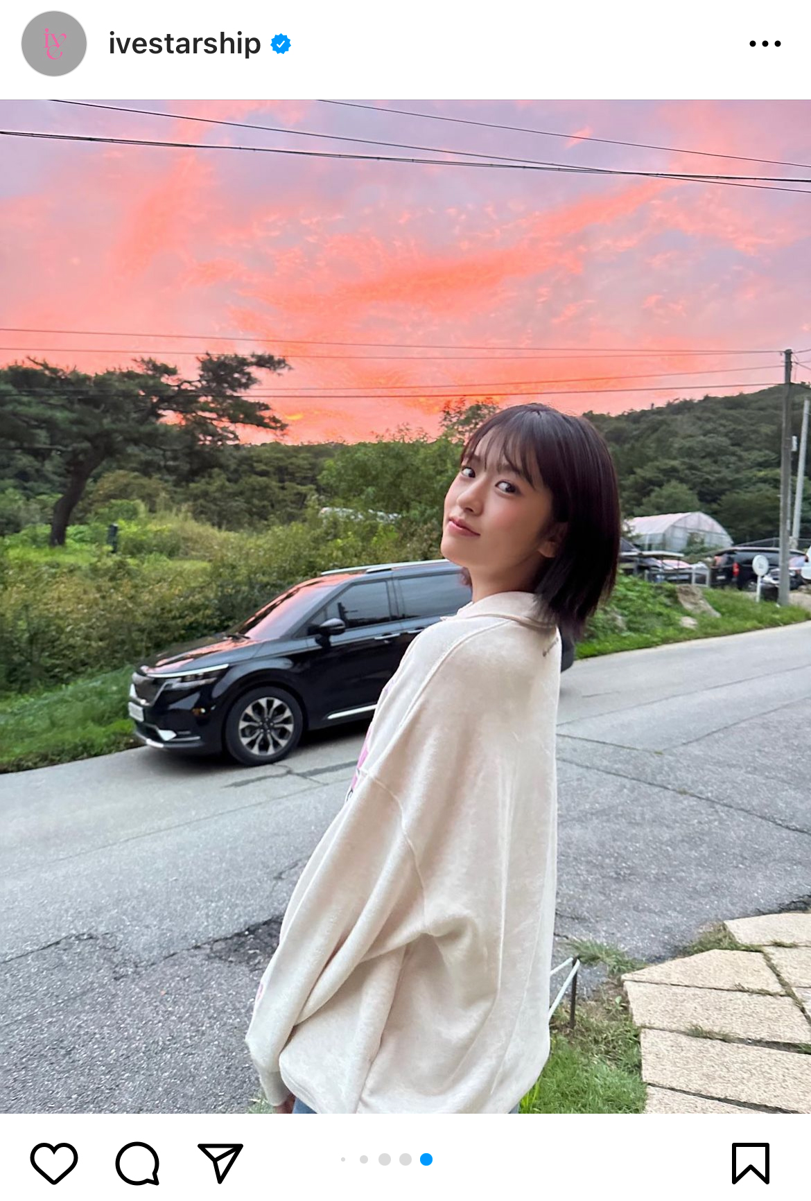 IVEのインスタグラムから