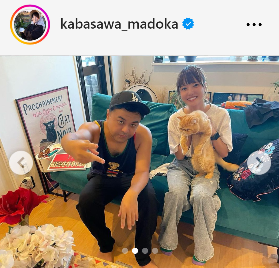 とろサーモン久保田かずのぶとツーショットに納まる樺澤まどか氏（樺澤まどか氏のインスタグラムから）