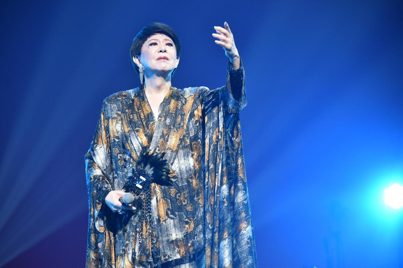 秋恒例のコンサート「ドラマチックシャンソン2023」を開催した美川憲一