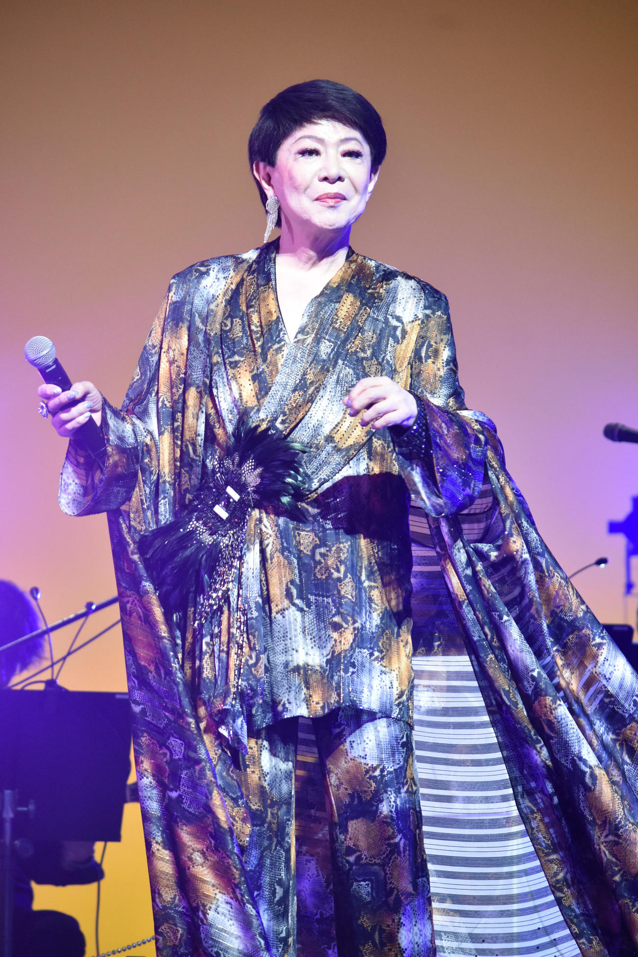 秋恒例のコンサート「ドラマチックシャンソン2023」を開催した美川憲一