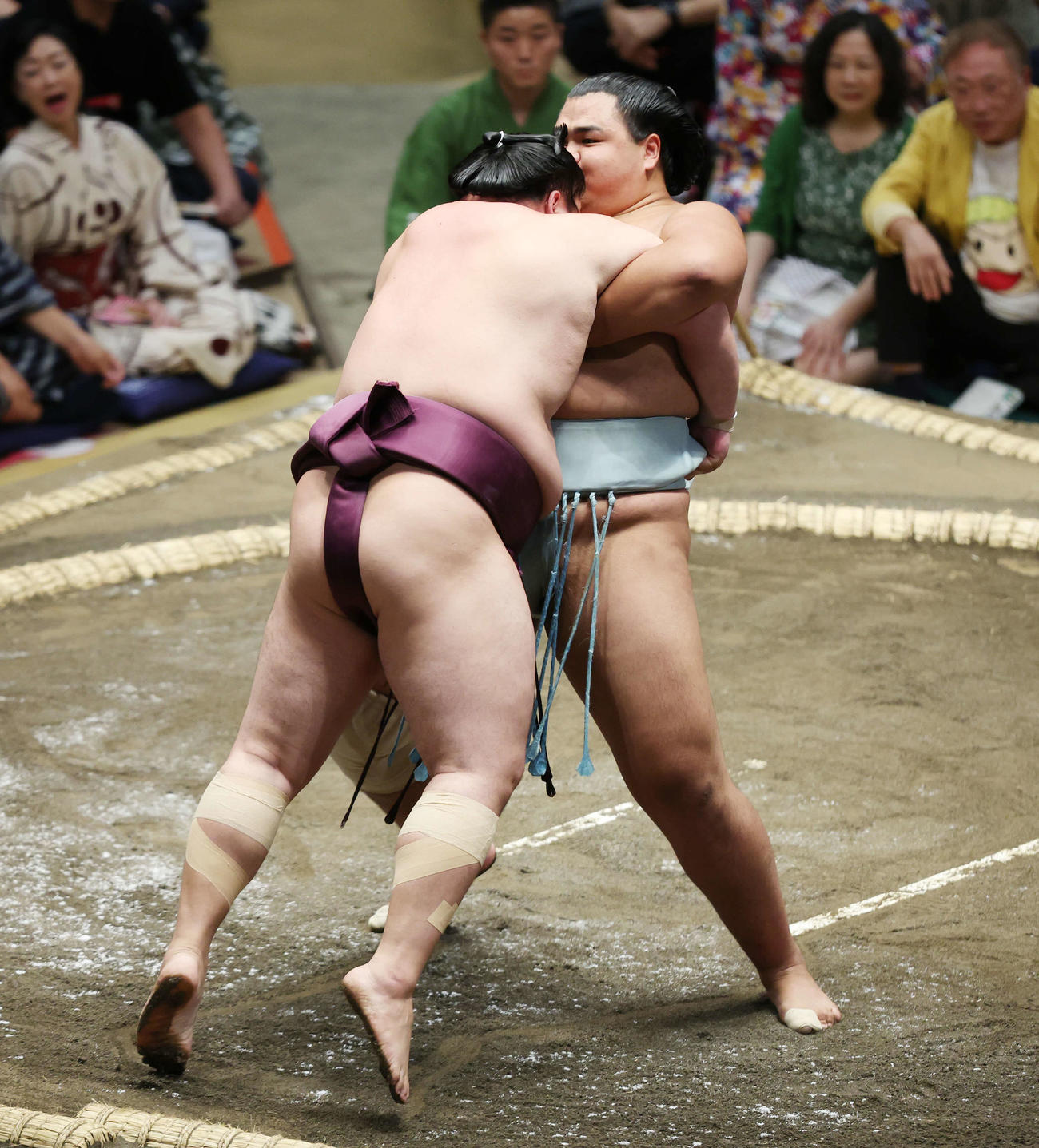 北青鵬－遠藤戦を見守る川上麻衣子（2023年9月11日撮影）