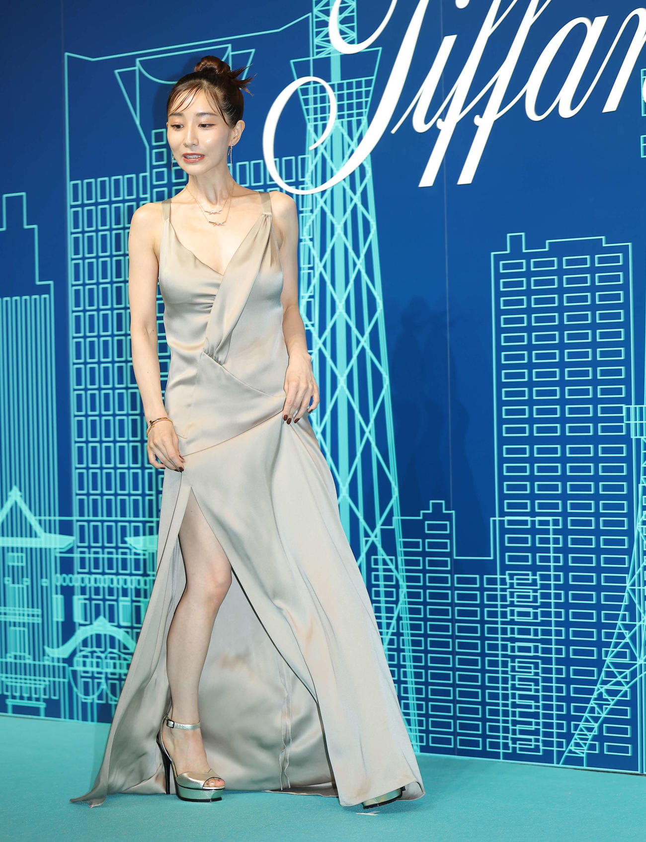 華麗なドレスでティファニー表参道オープニングイベントに臨む田中みな実（撮影・河田真司）