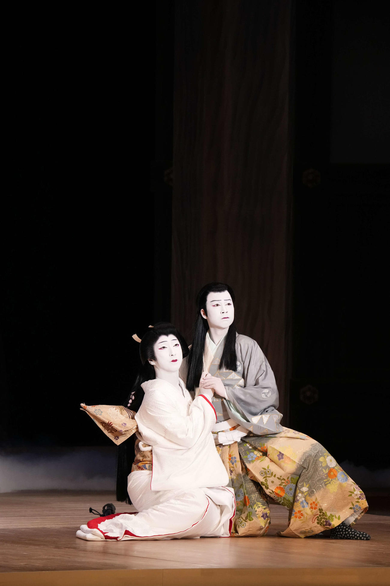 坂東玉三郎が演出し23年5月上演の「天守物語」の中村七之助（左）、中村虎之介（C）松竹