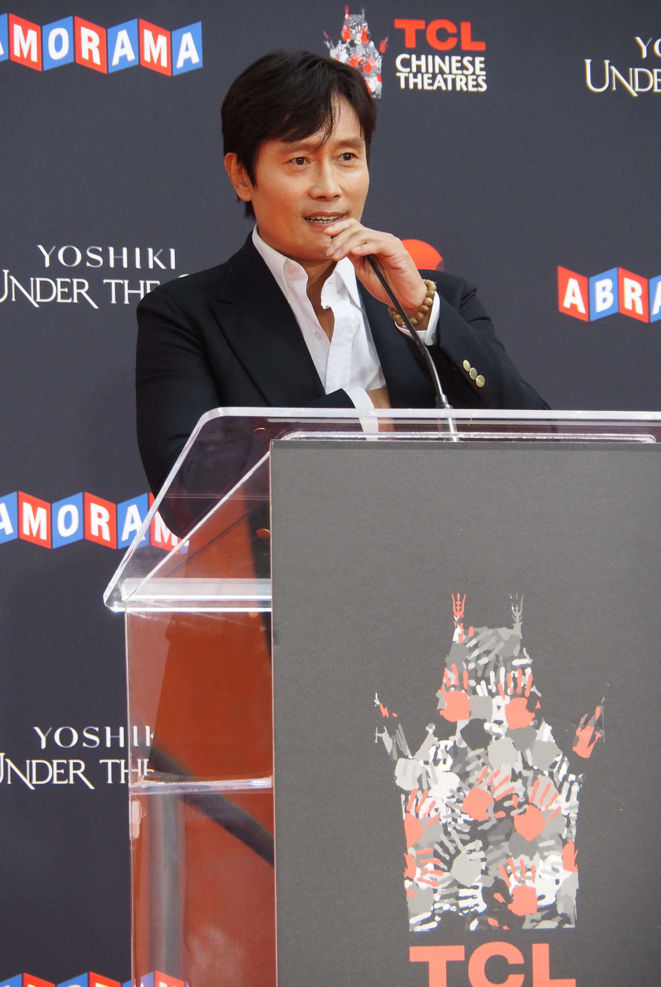 YOSHIKIのセレモニーに出席した韓国人俳優イ・ビョンホン（撮影・遠藤尚子）