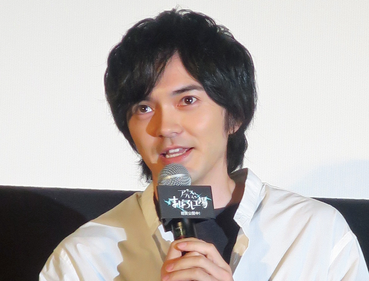映画「アリスとテレスのまぼろし工場」公開記念舞台あいさつに登壇した林遣都