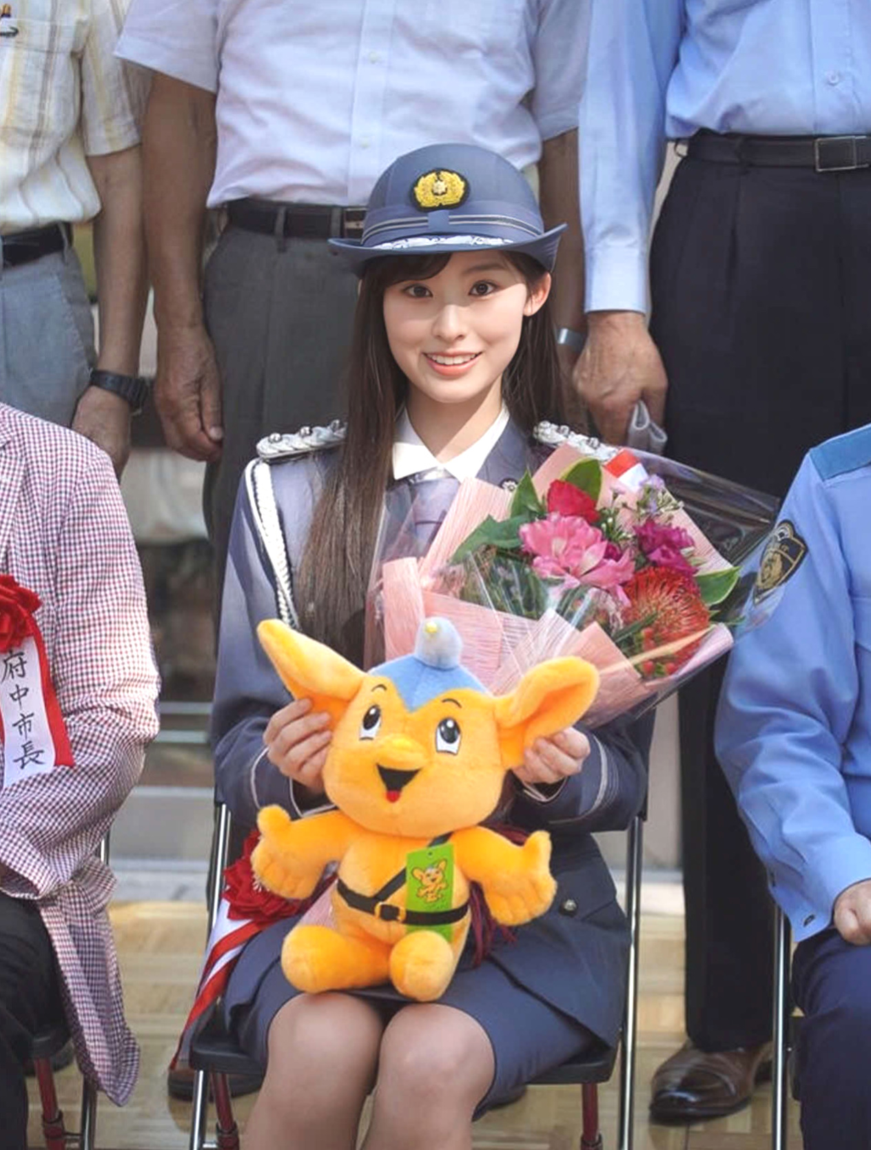 府中警察署の一日署長を務めた井本彩花