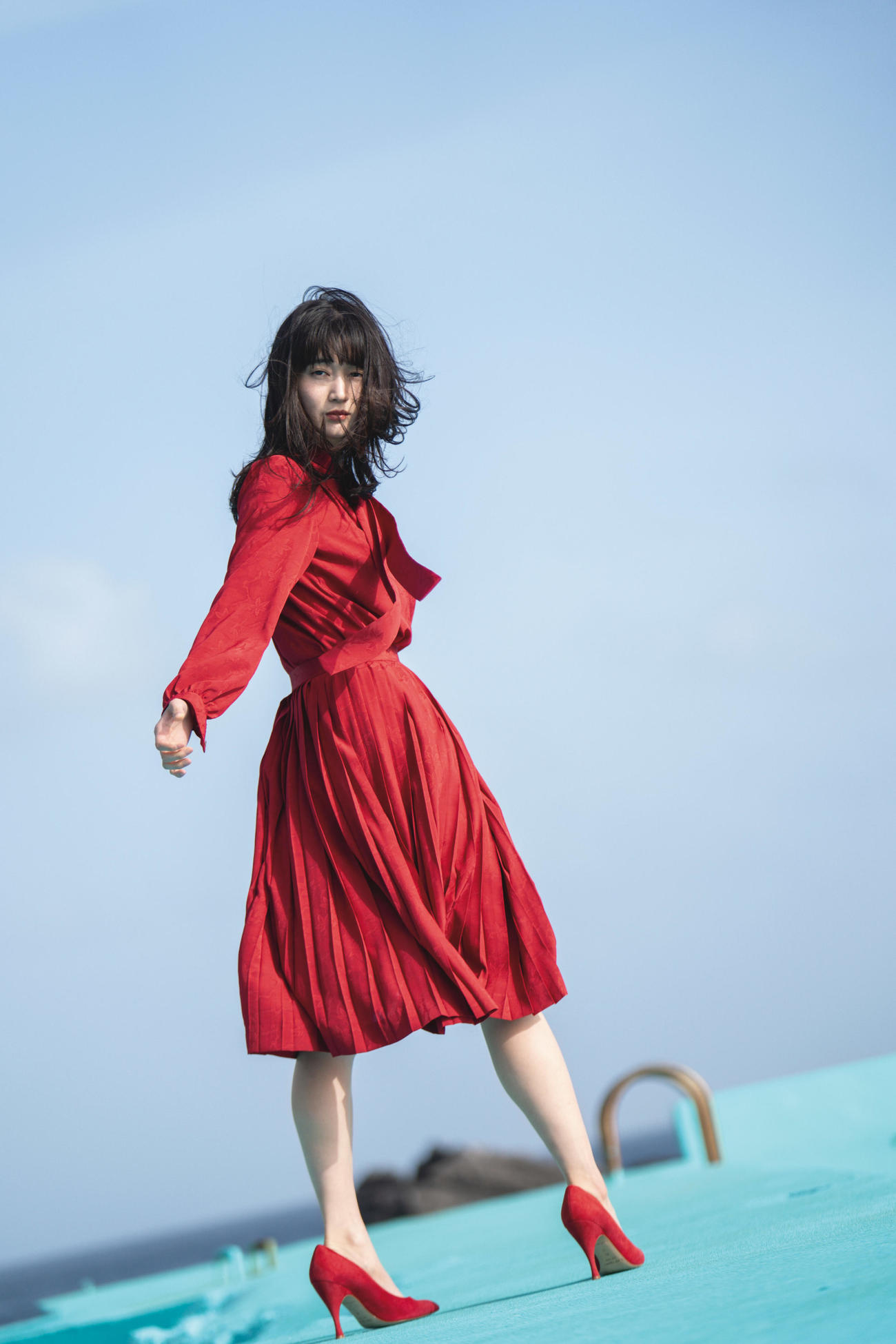 出口亜梨沙の3rd写真集「Essence」の先行カット（C）佐藤佑一／講談社