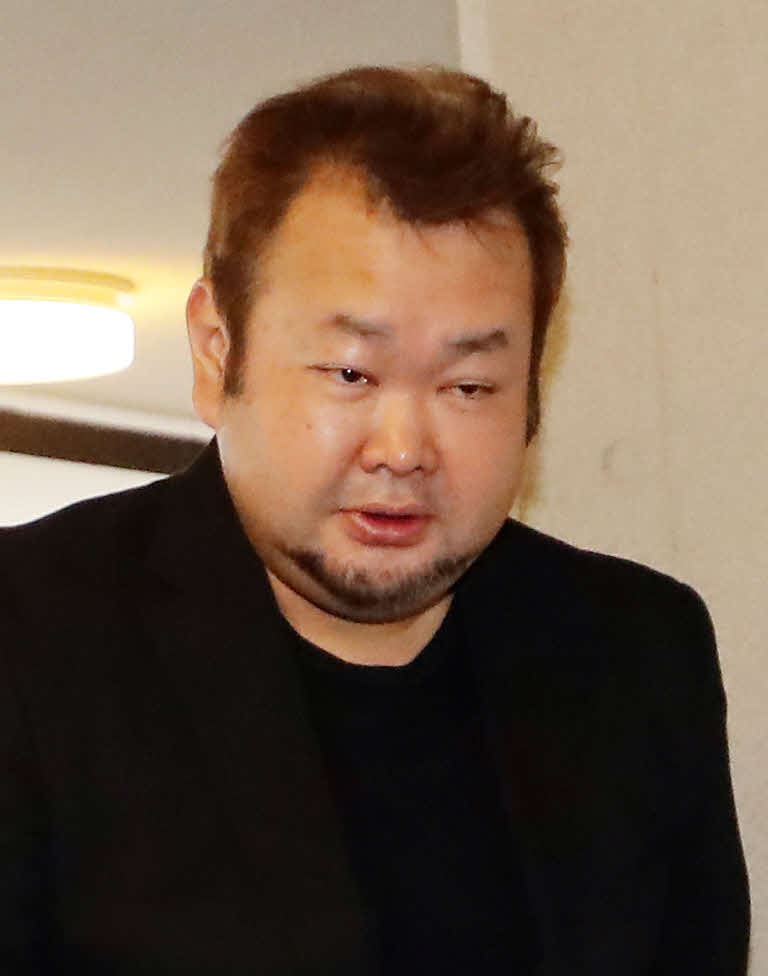 東京ダイナマイトのハチミツ二郎（2018年11月撮影）