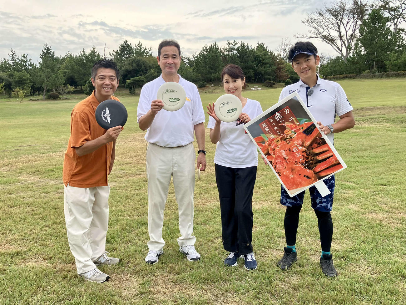 （左から）かみじょうたけし、中田良弘氏、小川恵理子、菊地哲也氏