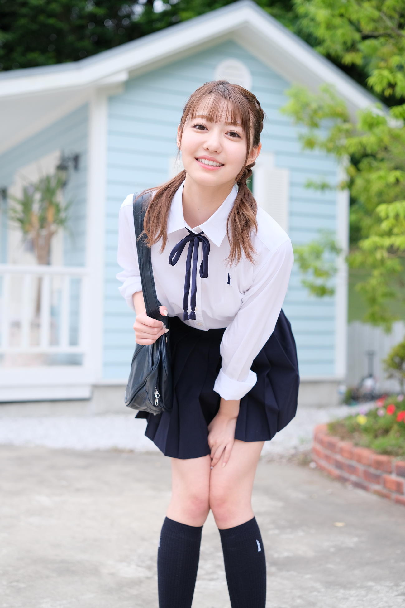 DVD「高橋かの　彼女になりたい」を発売する高橋かの