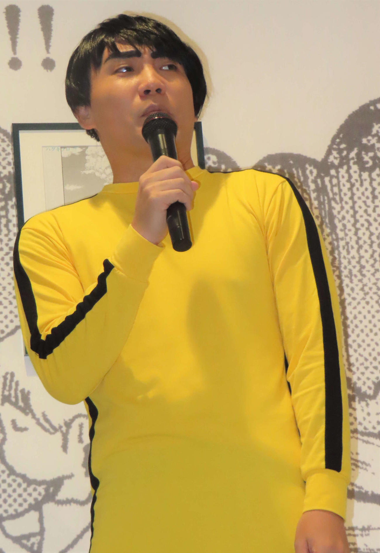 「浦安鉄筋くだらね～展」の開催に向け、取材に応じたアンバサダーのランジャタイ国崎和也