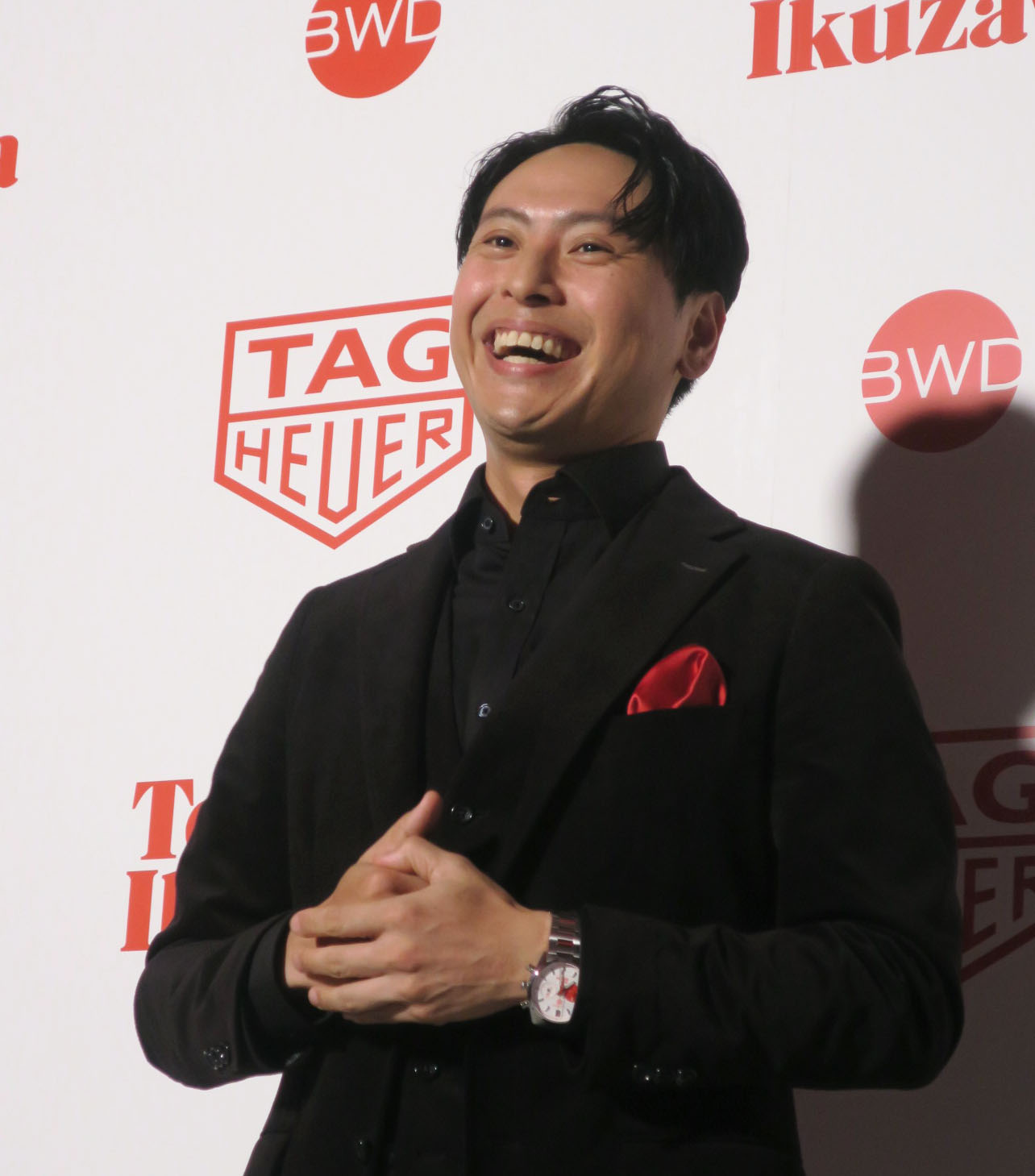 「タグ・ホイヤー　カレラクロノグラフ×チーム　イクザワbyバンフォード」ローンチイベントに登場した山下健二郎
