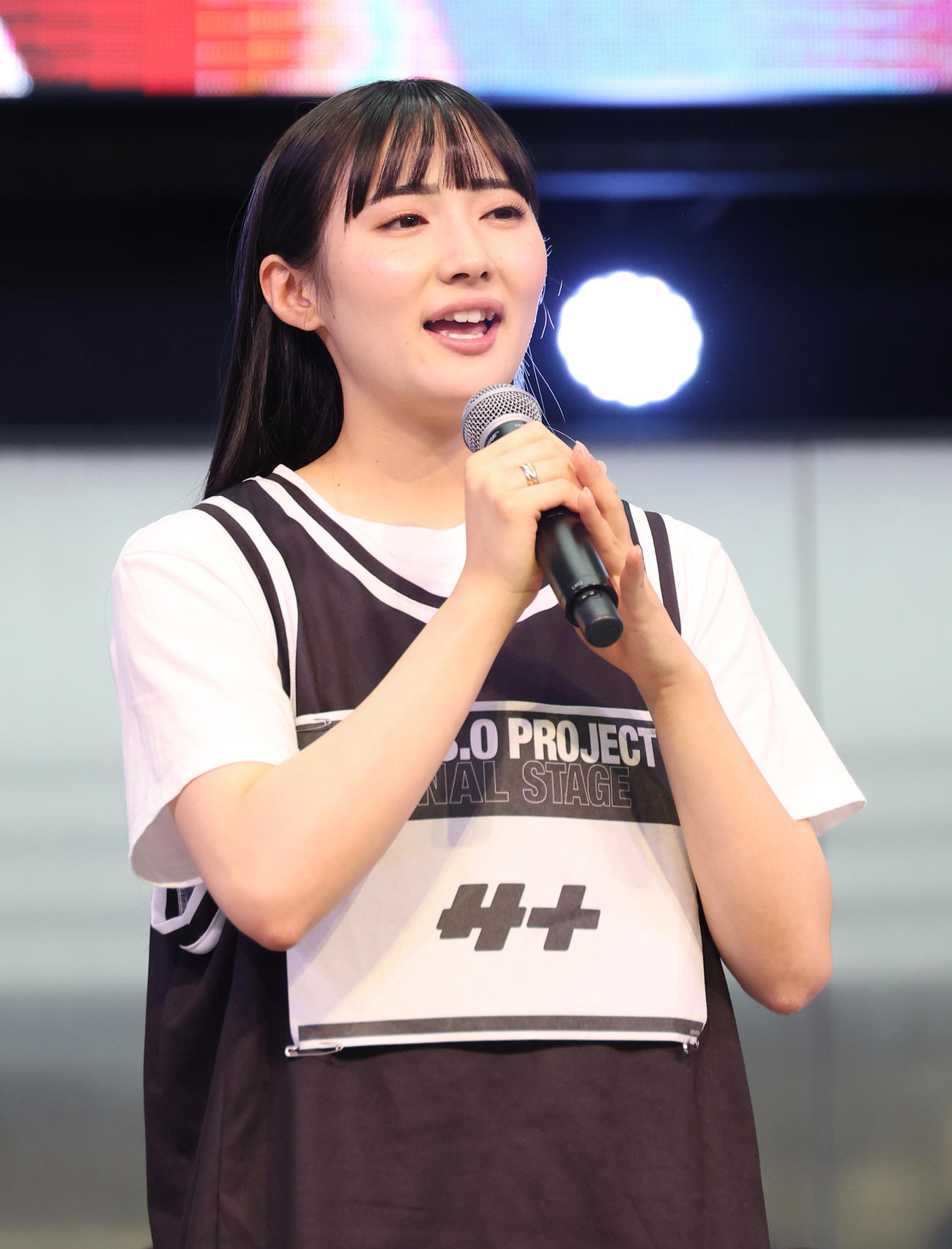 IDOL3．0 PROJECTでパフォーマンスを披露するサナ（撮影・中島郁夫）