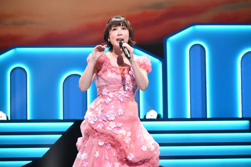 デビュー記念日のメモリアルコンサートを開催した水森かおり