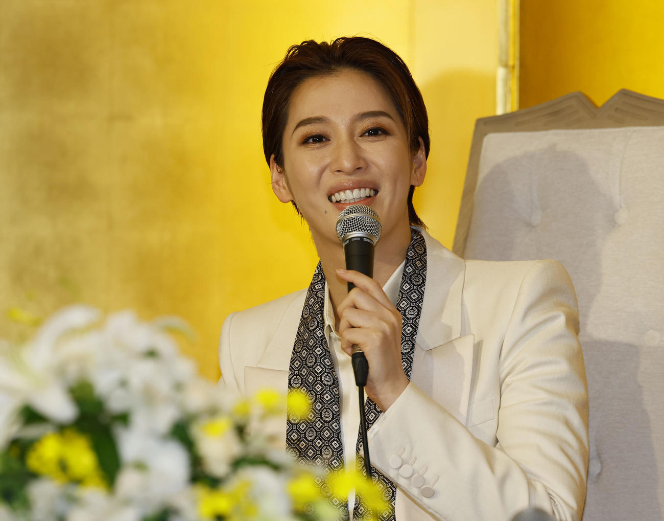 退団会見をする宝塚歌劇団月組の月城かなと（撮影・藤尾明華）
