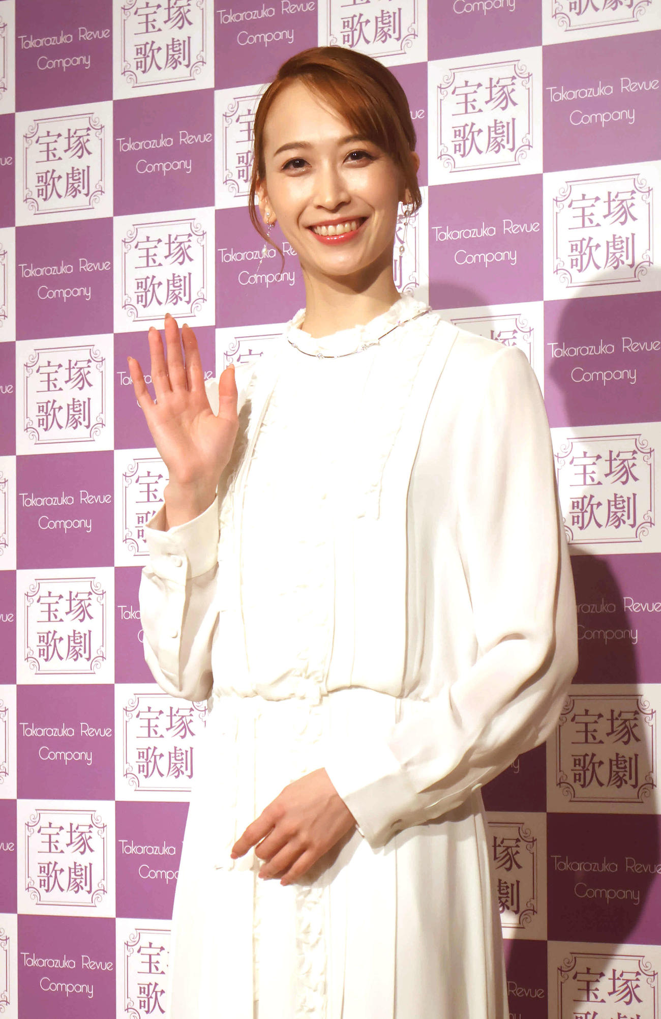退団会見を開いた海乃美月（撮影・村上久美子）