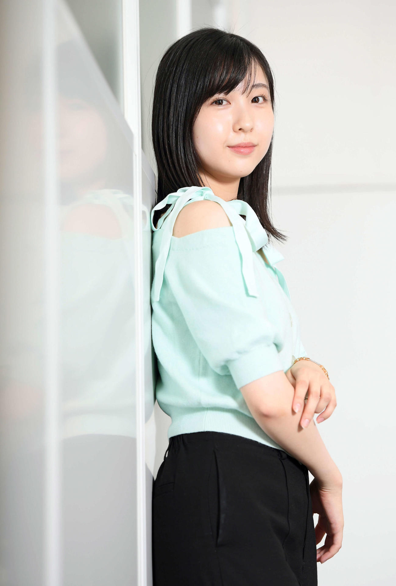 今年20歳。映画「海鳴りが聞こえる」で主演。舞台「フラガール’23」でもメインキャストを務める。今注目を集める女優中村守里（撮影・たえ見朱実）