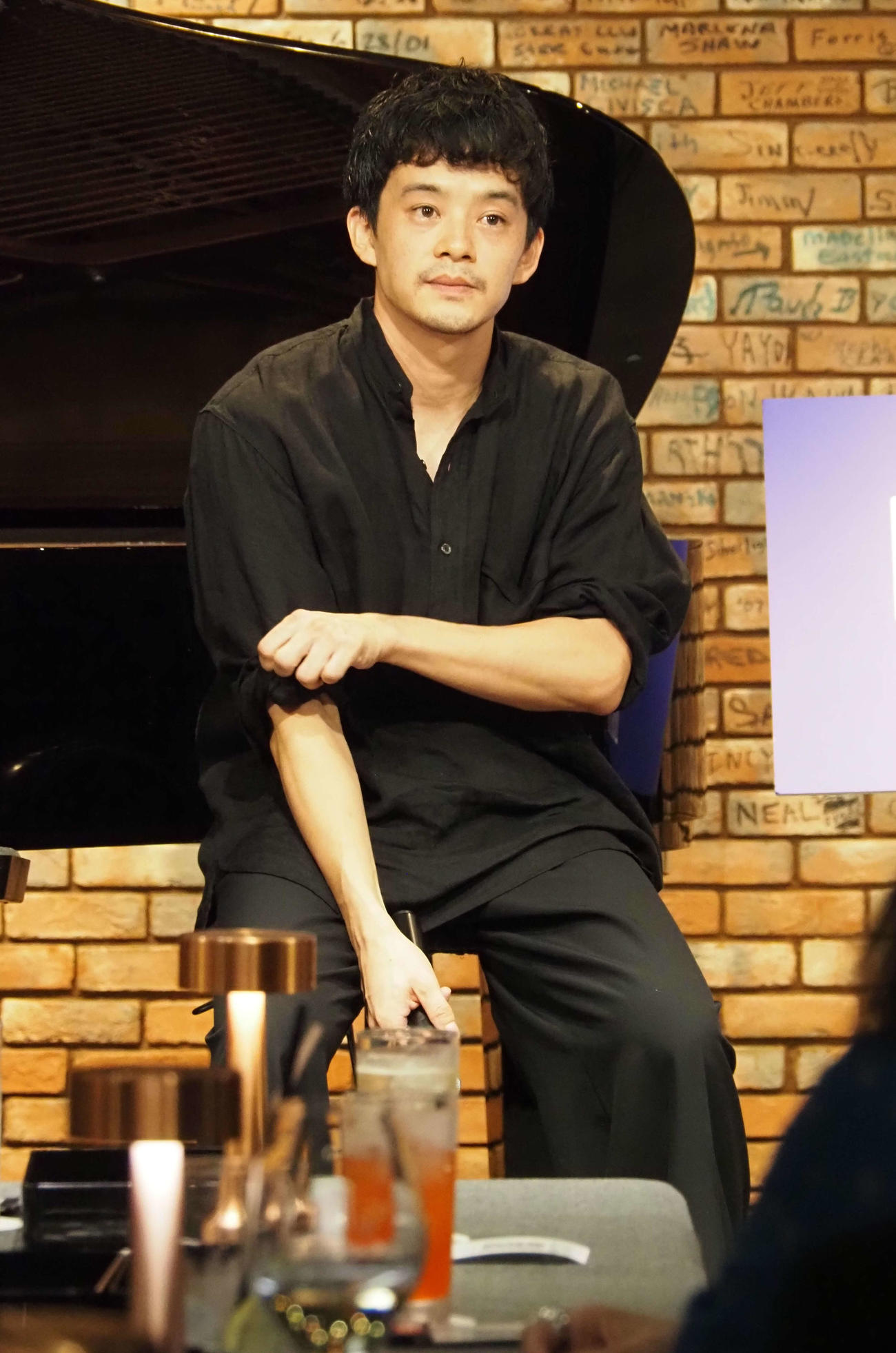 映画「白鍵と黒鍵の間に」ジャズライブイベントに出席した池松壮亮（撮影・遠藤尚子）