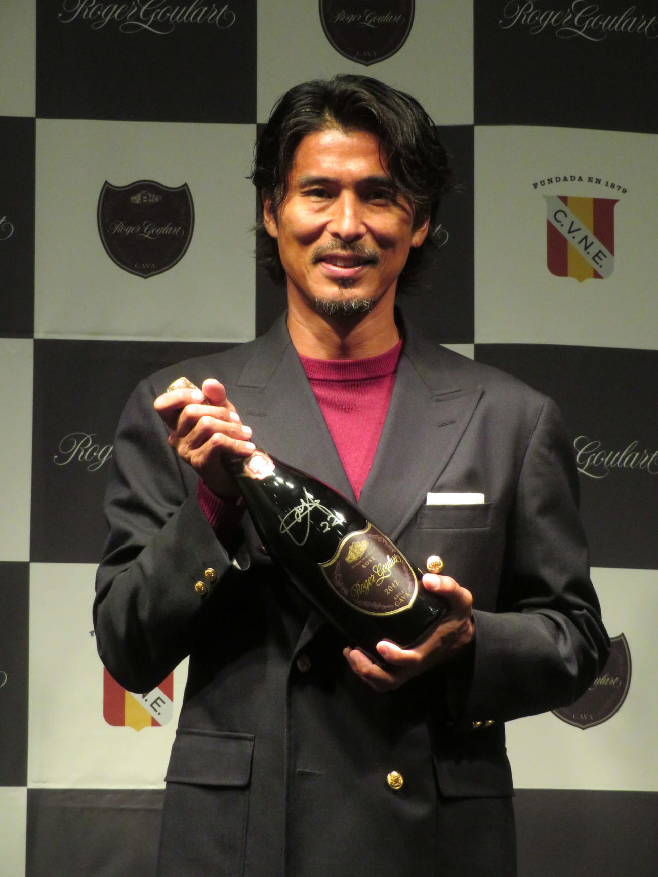 三国ワイン「ロジャーグラート」公式アンバサダー就任式に出席した中澤佑二氏（撮影・村上幸将）