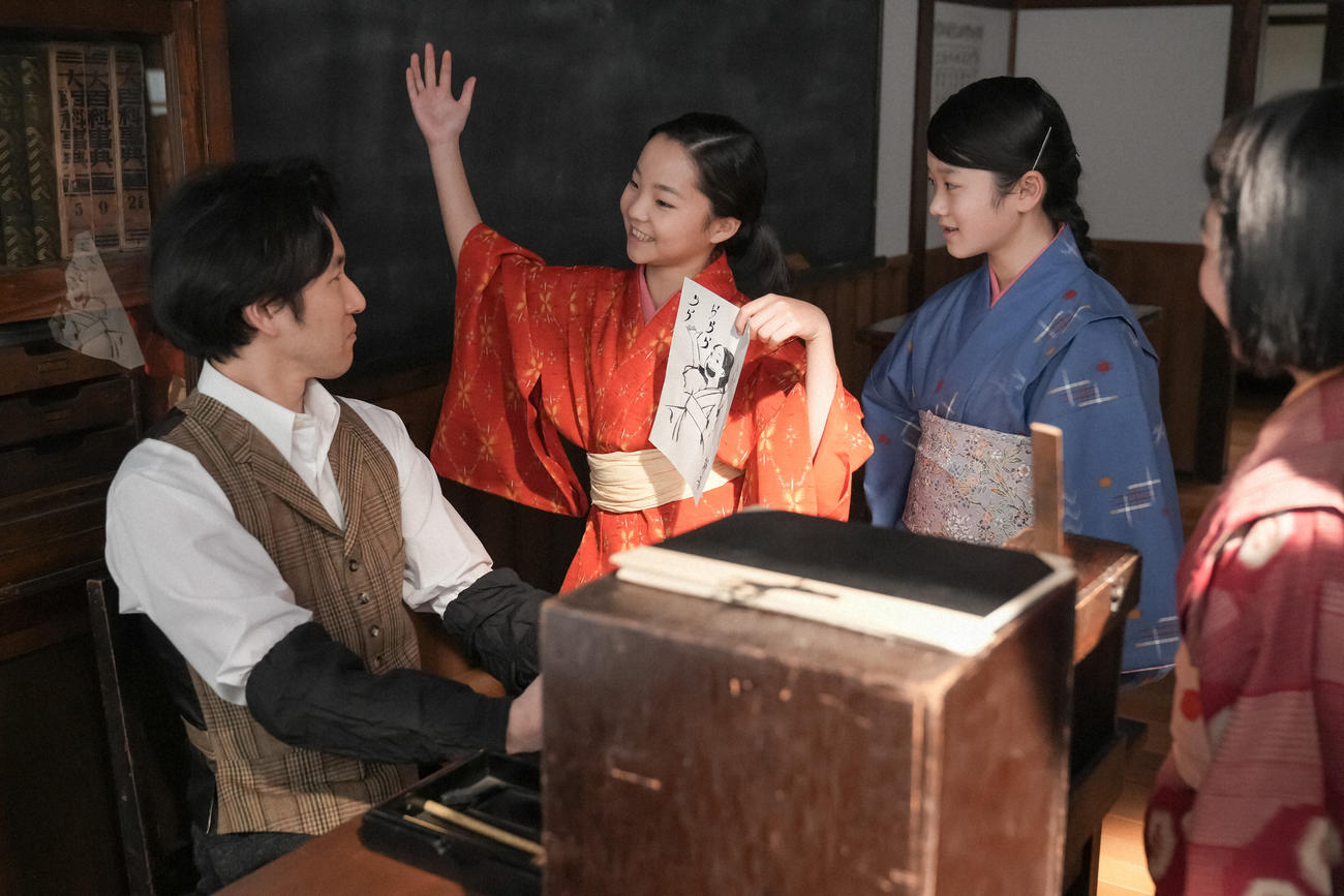 NHK連続テレビ小説「ブギウギ」の１場面（C）NHK