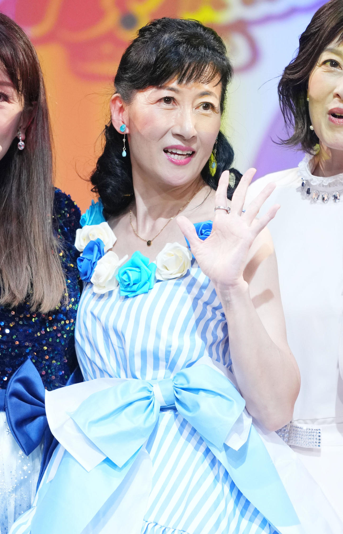 笑顔を見せるお神セブンの木元ゆうこ（撮影・横山健太）