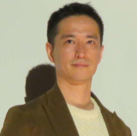 秋山真太郎（2022年撮影）