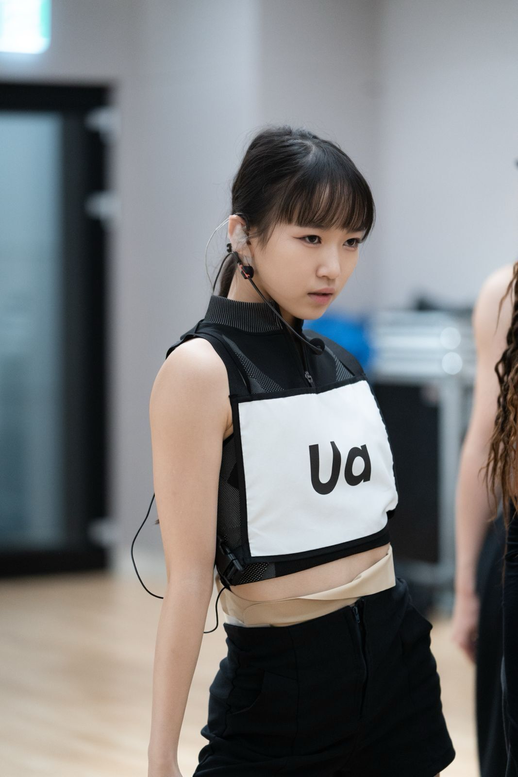 「The Debut：Dream Academy」し、インタビューに応じたウア（C）HYBExGeffen Records