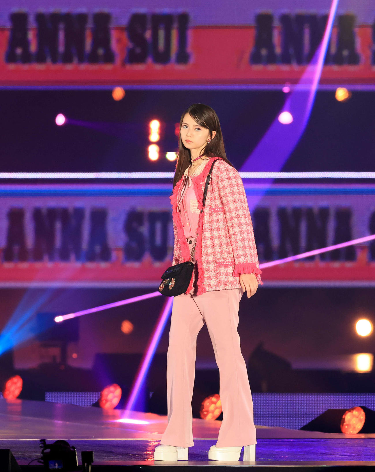 「Rakuten GirlsAward 2023 A／W」に登場した齋藤飛鳥（撮影・浅見桂子）