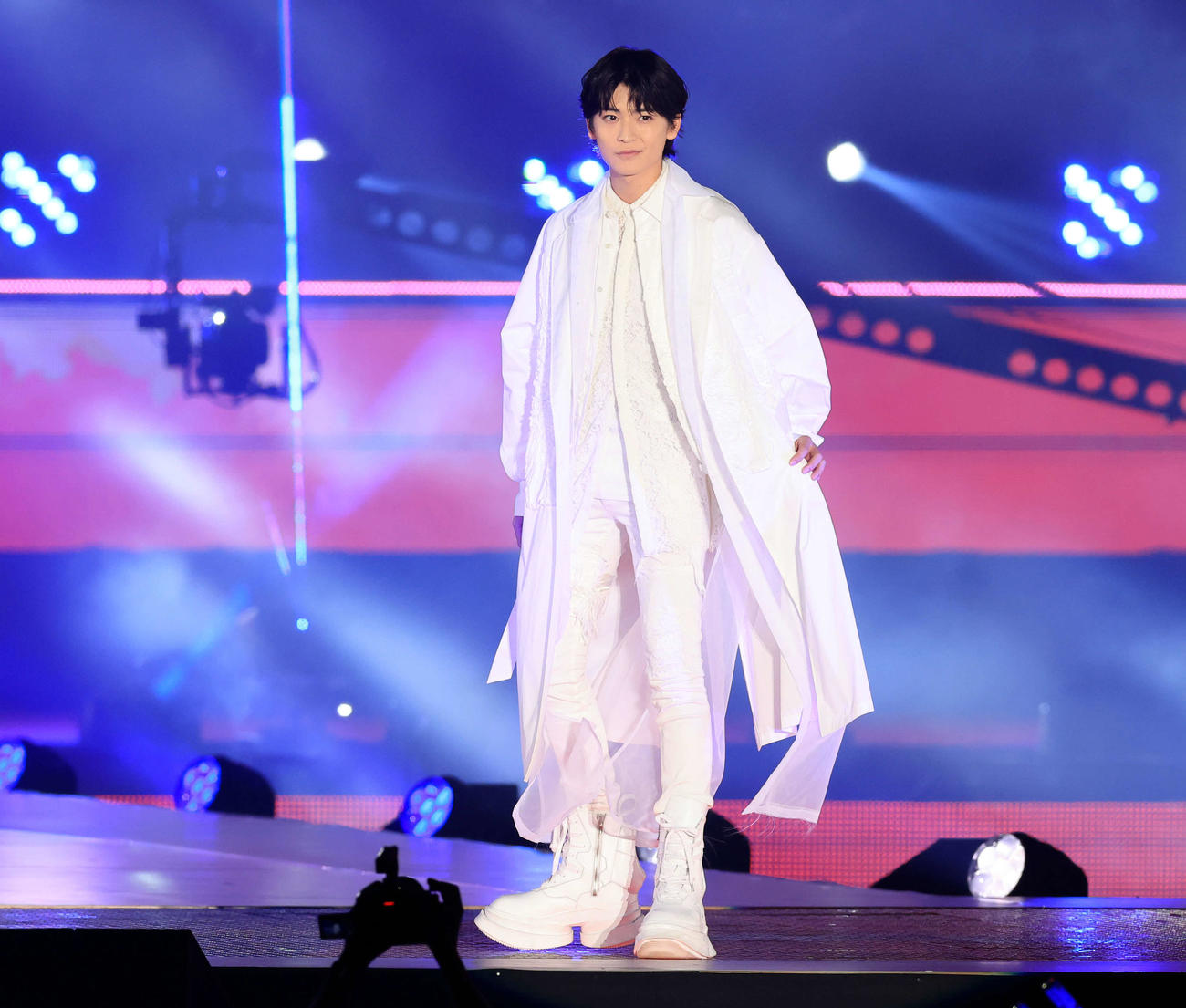 「Rakuten GirlsAward 2023 A／W」に登場した高橋文哉（撮影・浅見桂子）